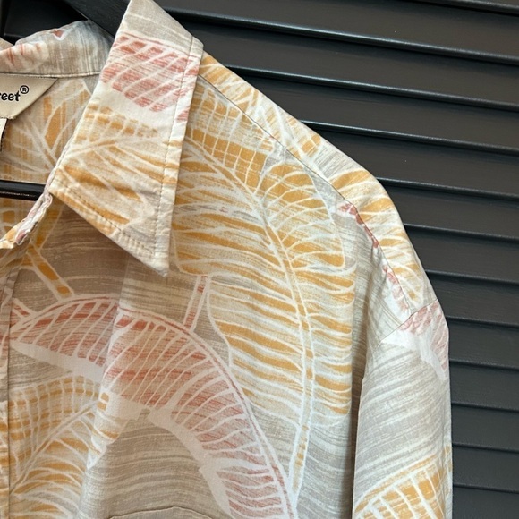 Cooke Street Honolulu Reverse Print Short Sleeve Button Down Shirt, Size 3XL - Picture 6 of 16